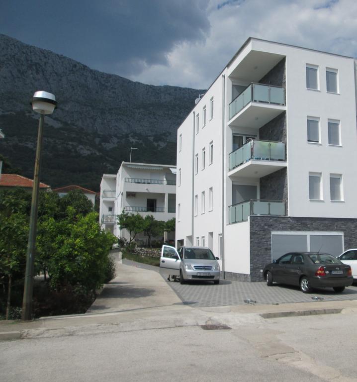 Apartments Lara Дрвеник Екстериор снимка