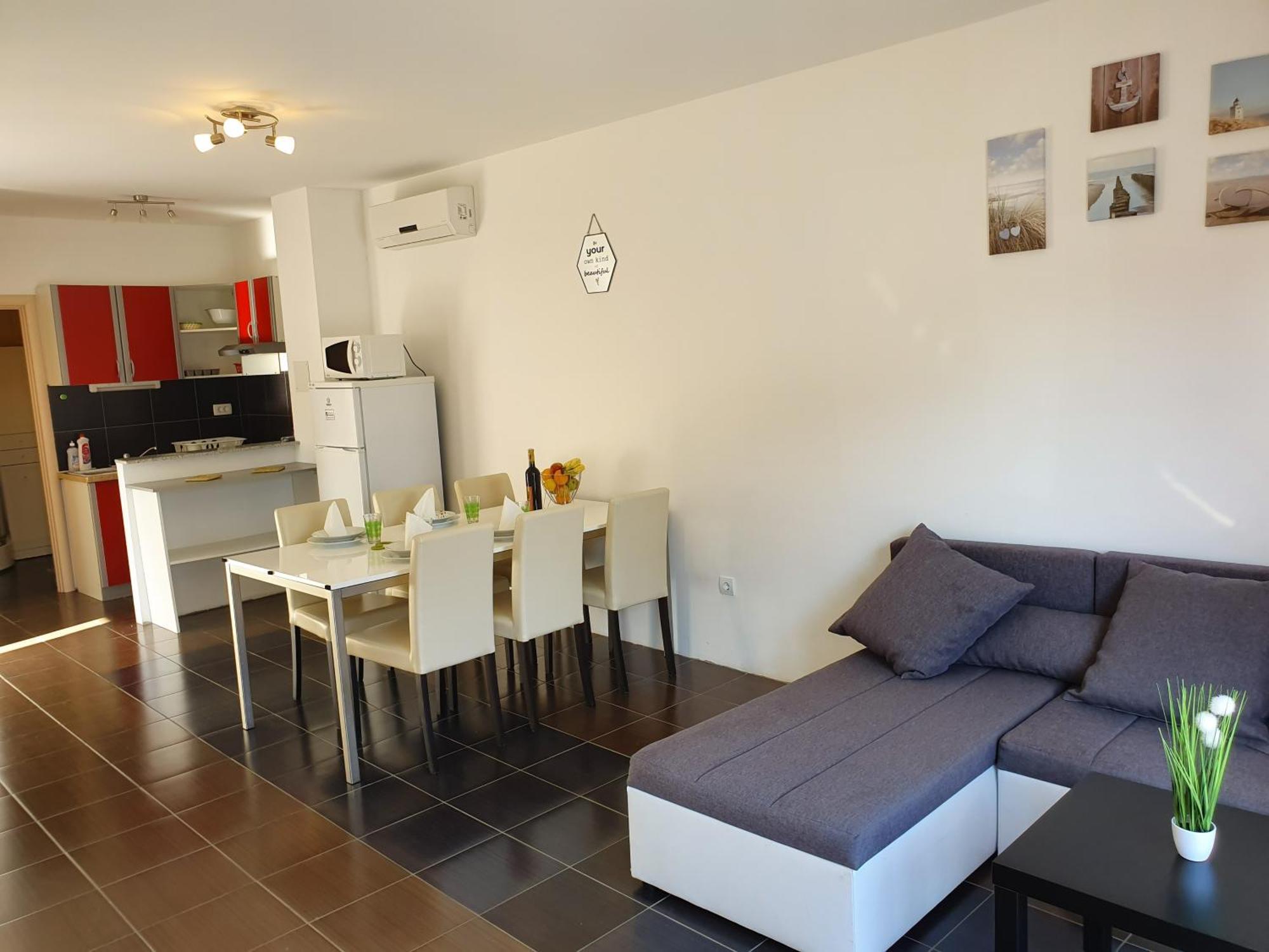 Apartments Lara Дрвеник Стая снимка